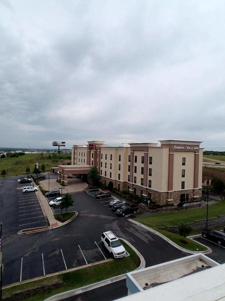 Hampton Inn & Suites Tulsa/Tulsa Hills Exterior photo